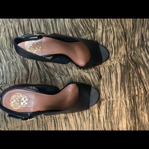 Vince Camuto very sexy slingback heels! 👠